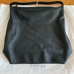 The Boss Bag by Everlane - Pebbled Black